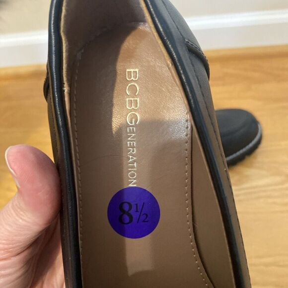 BCBG Generation Tinaa Chunky Lug Sole Slip On Loafer Size 8.5 - Picture 7 of 9